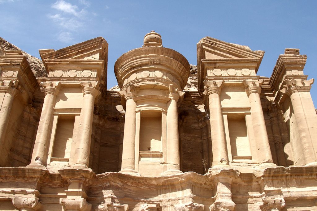 دليل سياحي - البتراء - الأردن - صورة 1