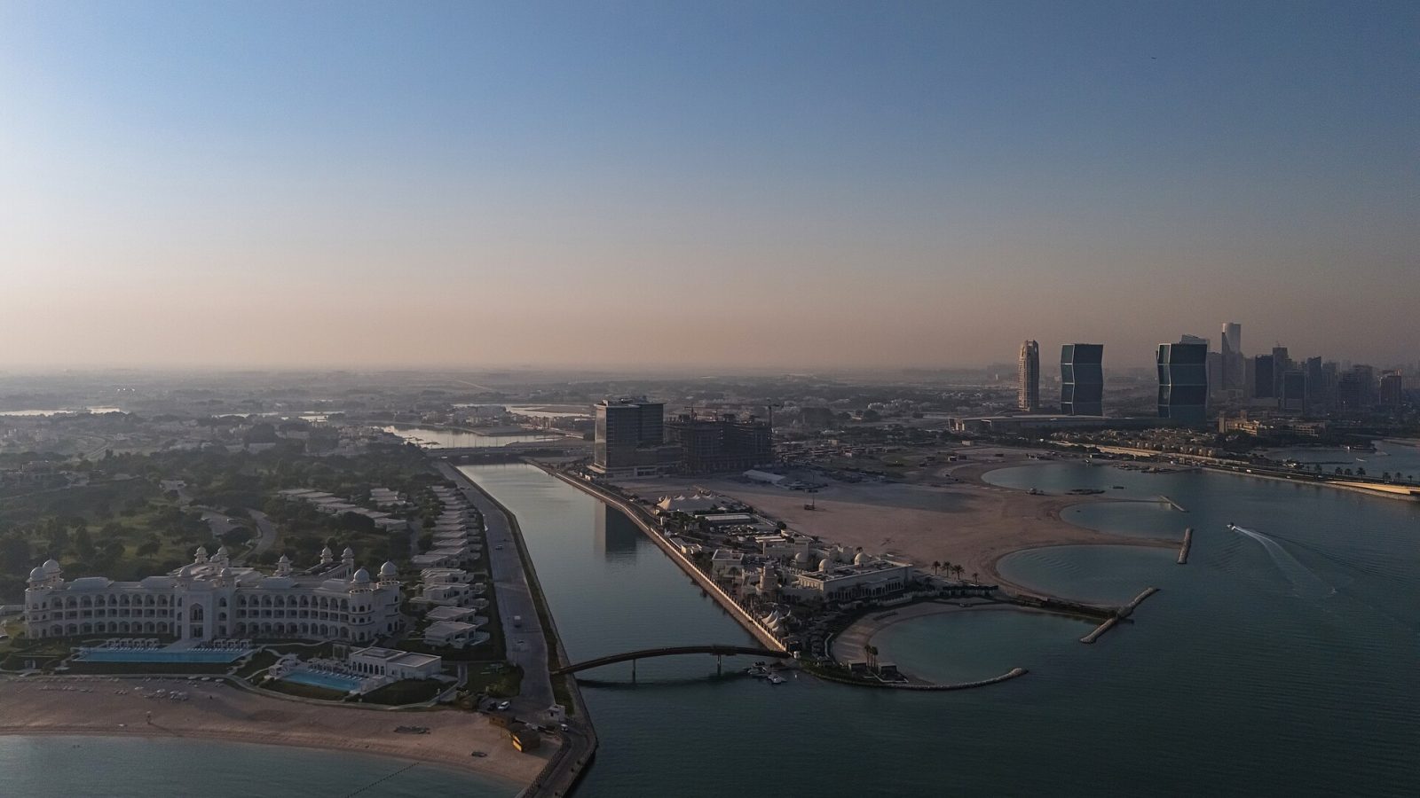 السفر إلى الدوحة: دليلك الشامل لاستكشاف قطر