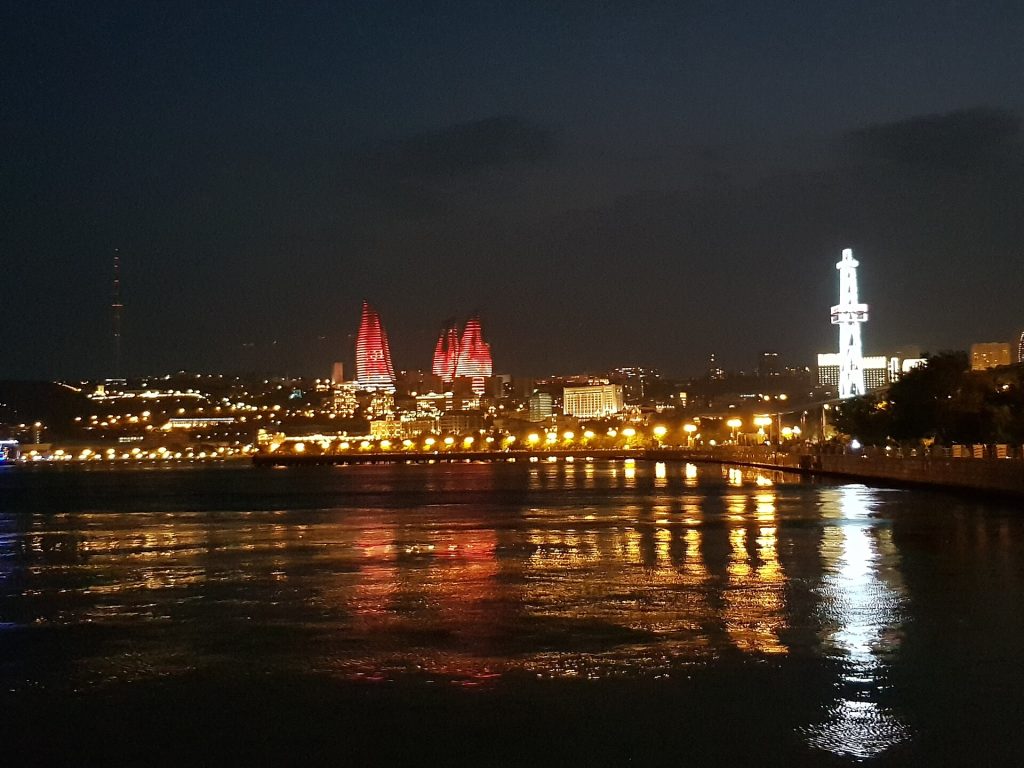 صورة أبراج اللهب في باكو