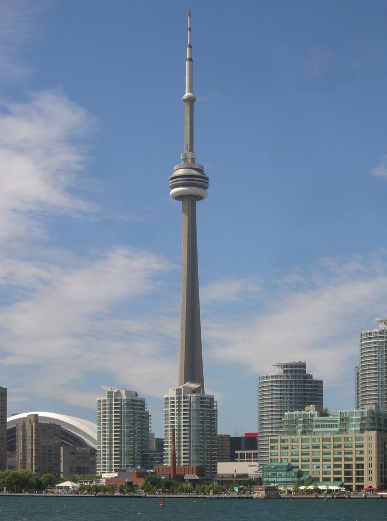 صورة برج سي إن (CN Tower) في تورنتو