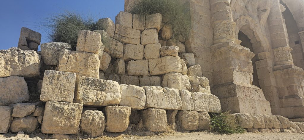 صورة بوابة هادريان في أنطاليا