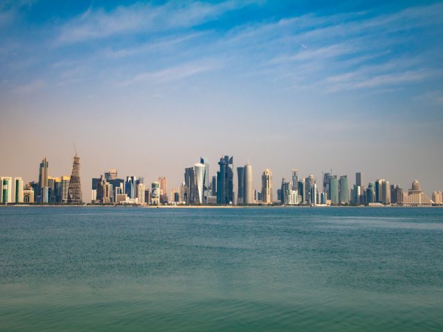 الدوحة، قطر: دليل السفر الشامل لأروع الوجهات السياحية وتجارب التراث والمستقبل