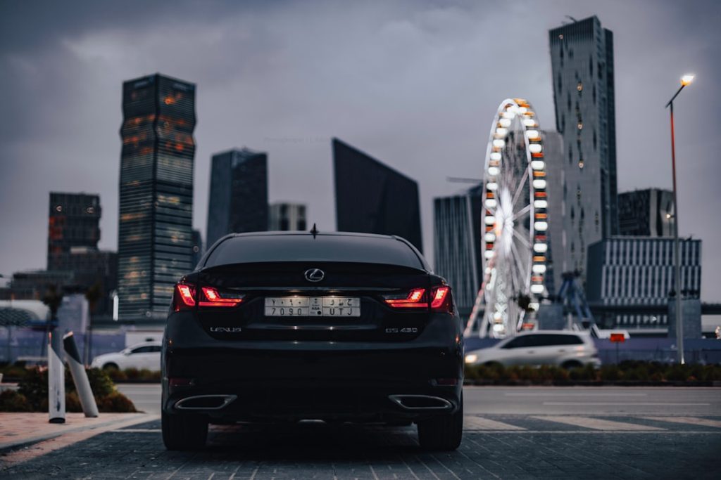 خدمة ليموزين VIP المطار