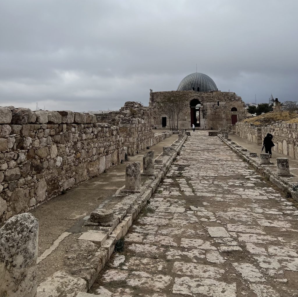 صورة جبل القلعة في عمّان